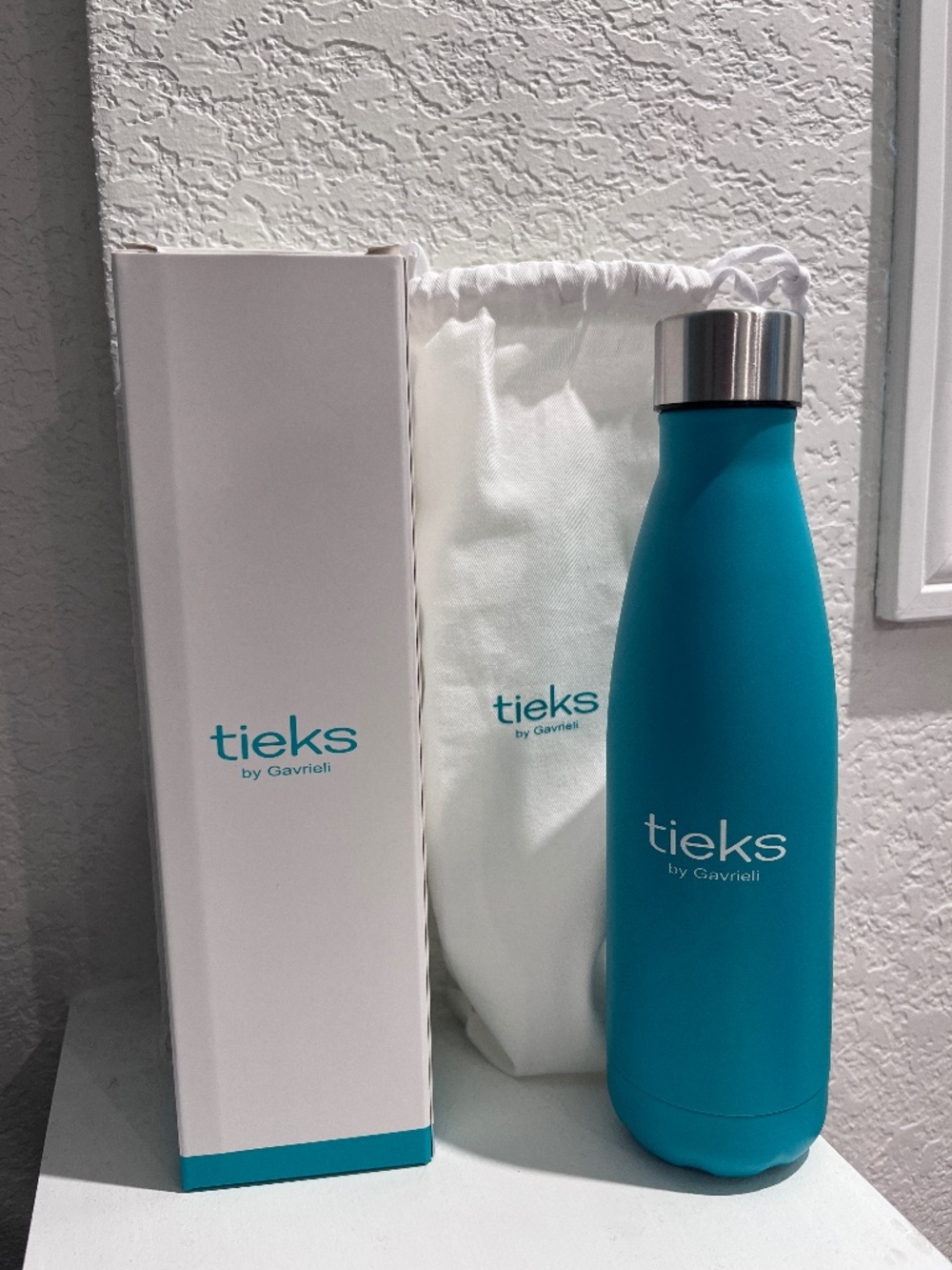 Tieks insulated water bottle - 2025 advent key holder gift